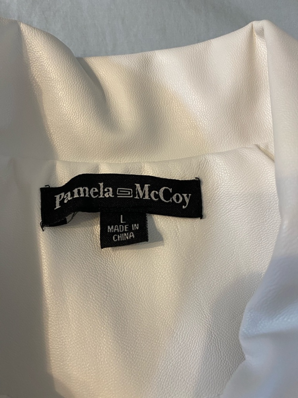Pamela McCoy White Pearl Faux Leather Studded Zip Front Jacket Large - Picture 3 of 10